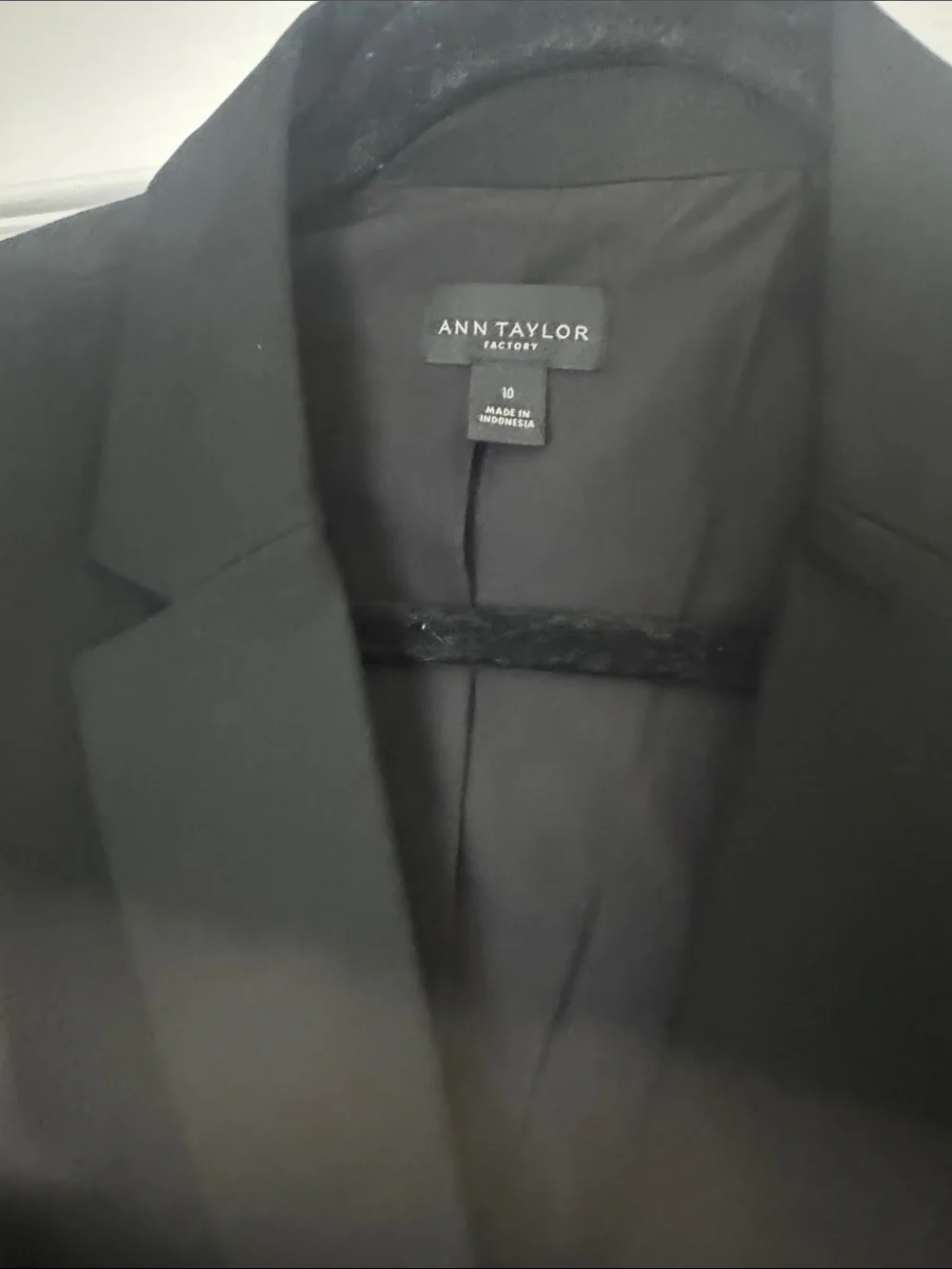Ann Taylor Black Women's Blazer and Pants Suit Jacket (size 10) Pants (size 6)